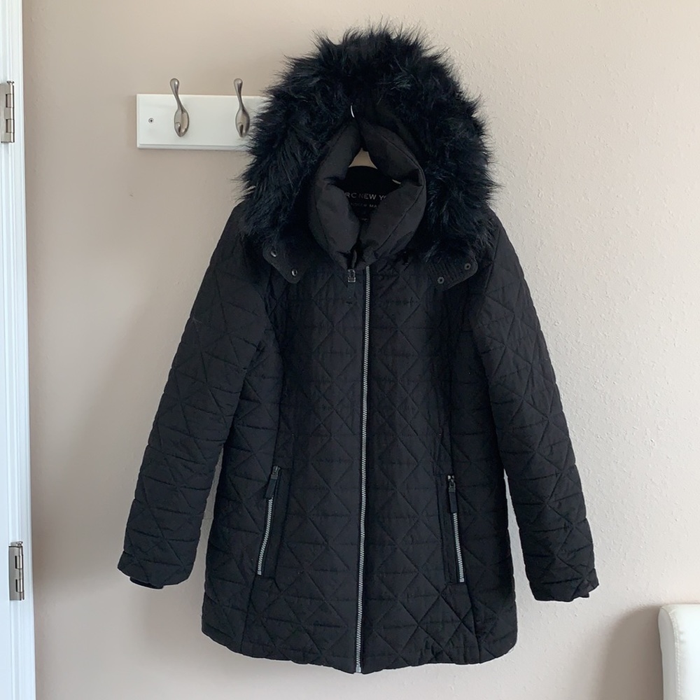 BLACK WINTER WARM COAT SZ .LG BIG FUR HOOD MARC NY